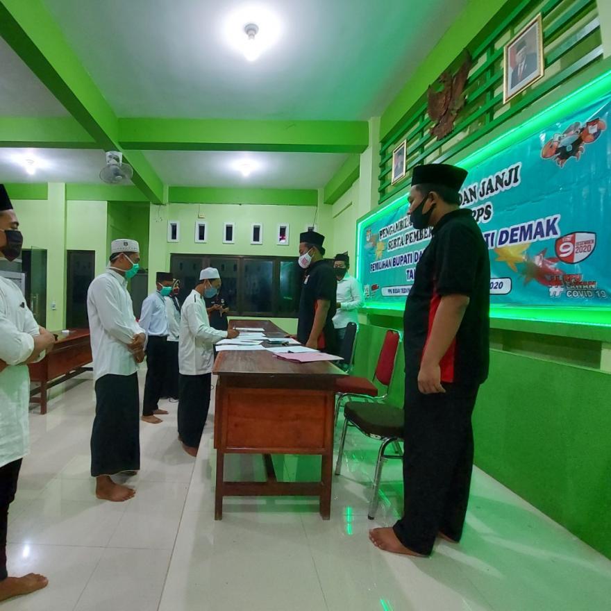 Pelantikan KPPS Pilbup Demak Tahun 2020 di Desa Tedunan Wedung Demak